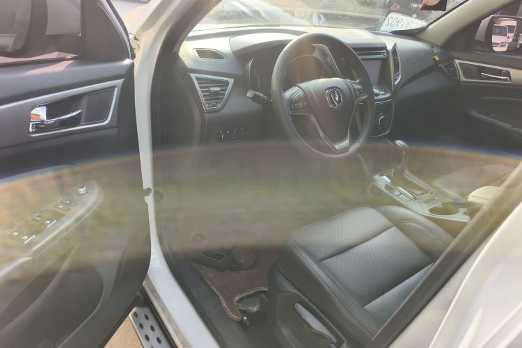 长安CS75 2016款 1.8T 自动精英型 国V中控内饰7003