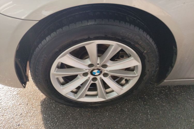 宝马5系 2017款 520Li 典雅型车身外观6002