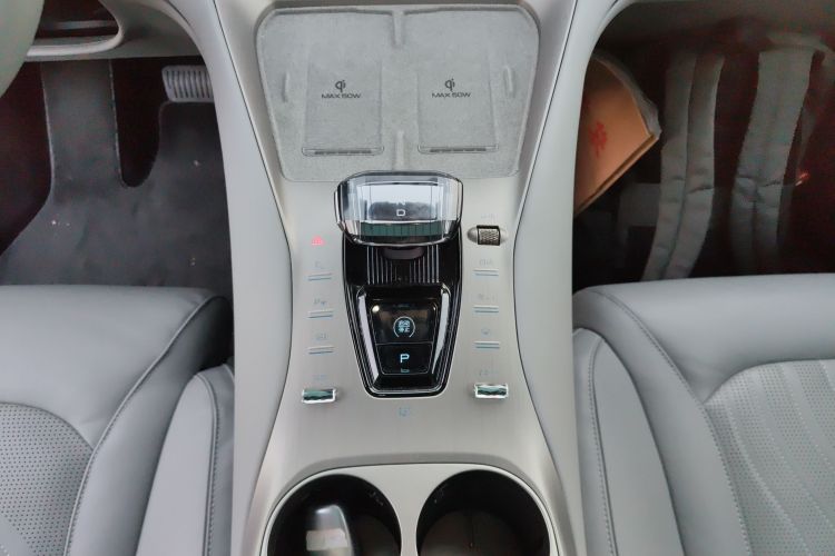 腾势N7 2024款 630 四驱智驾Ultra版中控内饰18