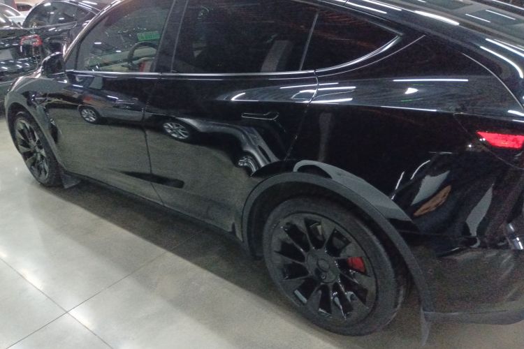 特斯拉 Model Y 2022款 后轮驱动版车身外观6003