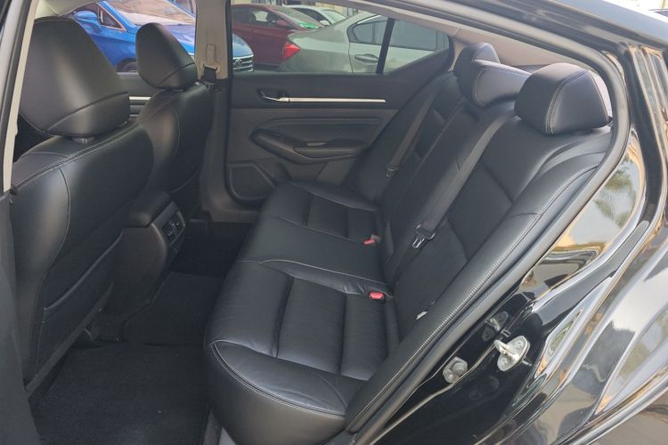 日产 天籁 2019款 2.0L XL 舒适版中控内饰21