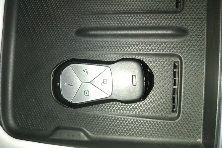 小鹏G9 2022款 570 Pro中控内饰11