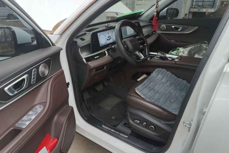 奇瑞 瑞虎8 PRO 2024款 冠军版 390T 两驱巅峰版 5座中控内饰20