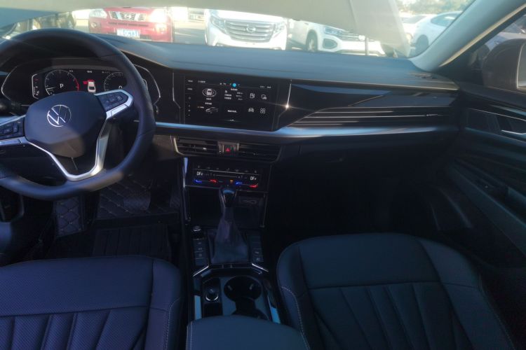 大众 帕萨特 2025款 出众款 380TSI 龙耀版局部细节16