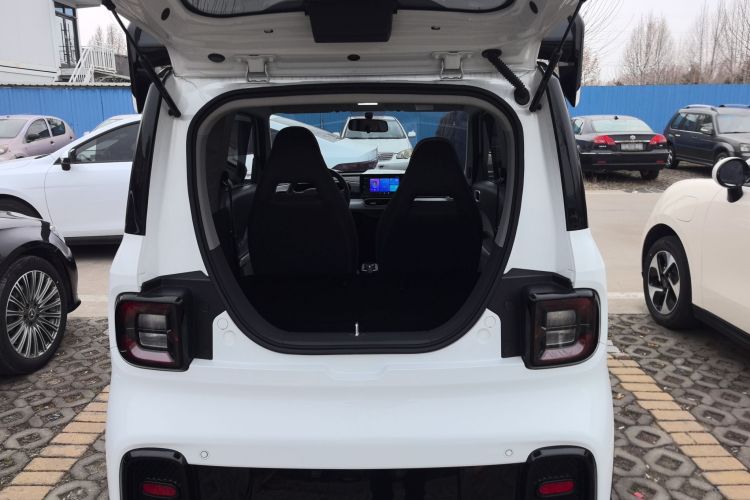 吉利银河 2025款 210km 熊猫卡丁机舱底盘23