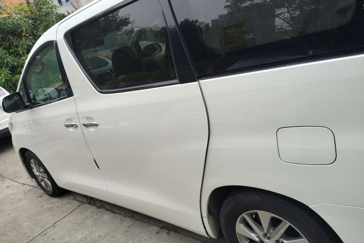 丰田 埃尔法 2012款 3.5L 豪华版车身外观6003