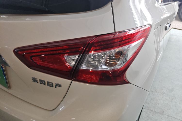 日产 骐达TIIDA 2021款 1.6L CVT智行版车身外观6006