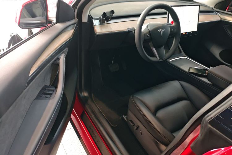 特斯拉 Model Y 2021款 长续航全轮驱动版 3D7中控内饰7003