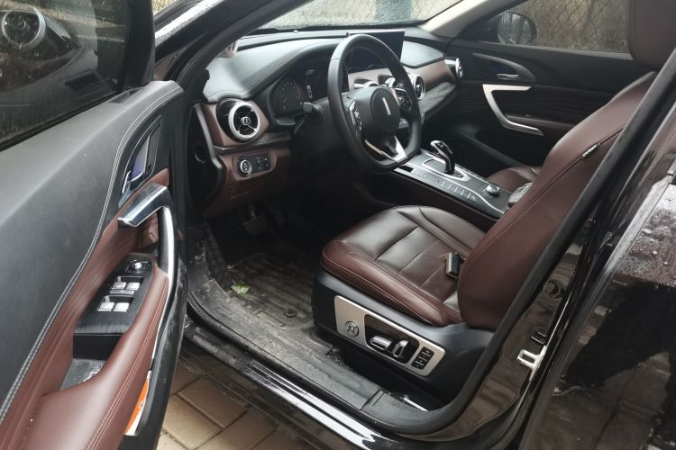 魏牌 VV7 2020款 2.0T 旗舰型中控内饰20