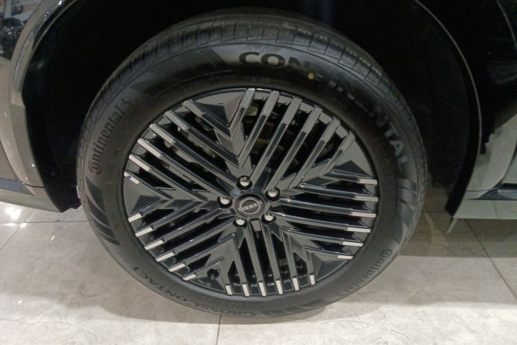 日产 探陆 2024款 380VC-TURBO 四驱智驾版 7座车身外观6008