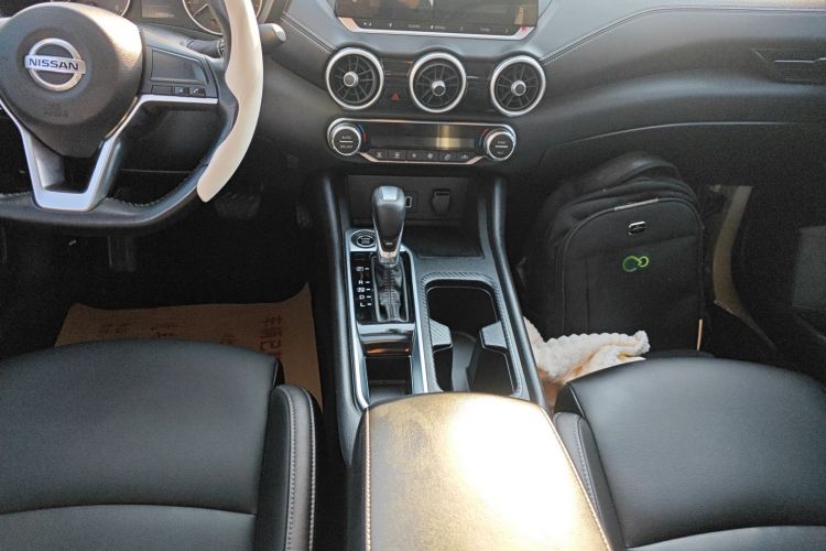 日产 轩逸 2021款 1.6L XL CVT悦享版中控内饰18