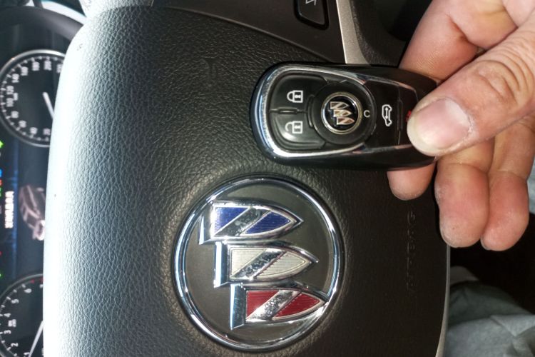 别克GL8 2023款 陆上公务舱 智享型中控内饰7001