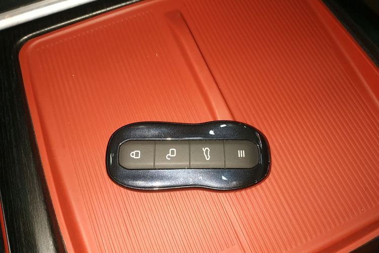 小米汽车 小米SU7 2024款 四驱超长续航高阶智驾Max版中控内饰7001