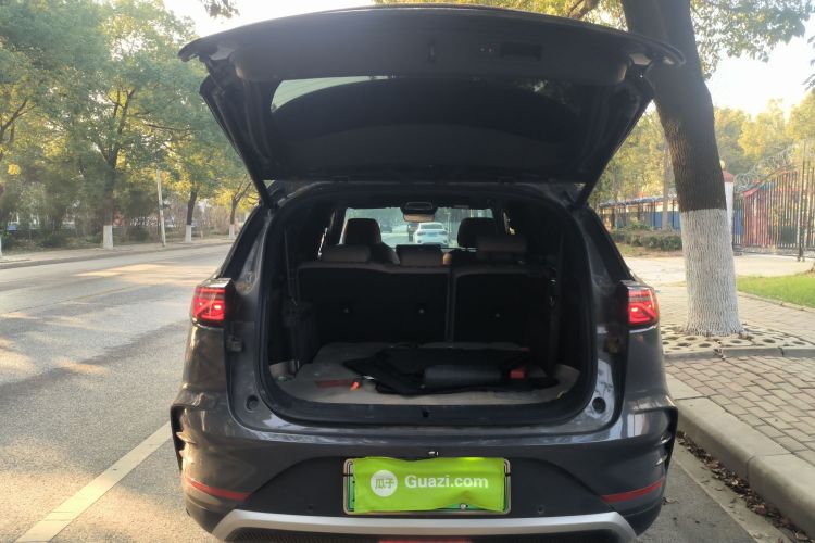 比亚迪 唐新能源 2024款 DM-i 荣耀版 112KM 尊贵型局部细节23