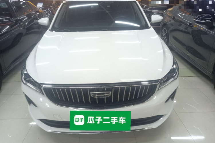 吉利汽车 帝豪 2023款 第4代冠军版 1.5L CVT尊贵型车身外观2