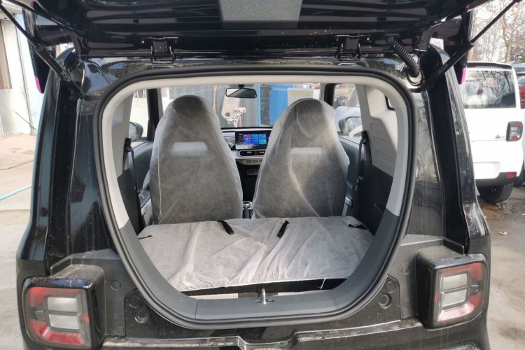 吉利银河 2025款 210km 熊猫卡丁机舱底盘23