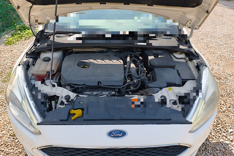 福特 福克斯 2018款 两厢经典 EcoBoost 180 自动精英型局部细节24