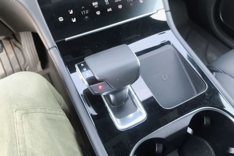 理想汽车 理想ONE 2021款 增程6座版中控内饰18