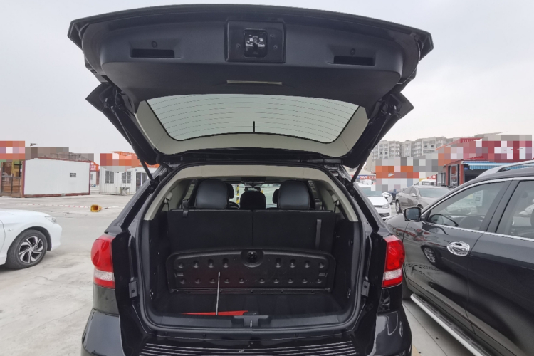 道奇 酷威 2015款 2.0TD 四驱尊尚版机舱底盘23