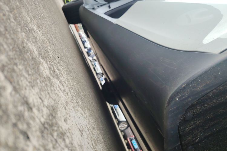 特斯拉 Model Y 2025款 改款 长续航全轮驱动版局部细节9002