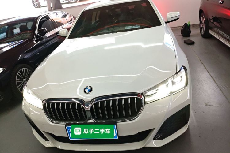 宝马5系 2021款 530Li 领先型 M运动套装车身外观2