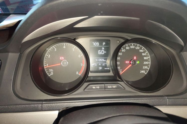 大众 2019款 朗逸启航 1.5L 自动风尚版 国VI中控内饰14