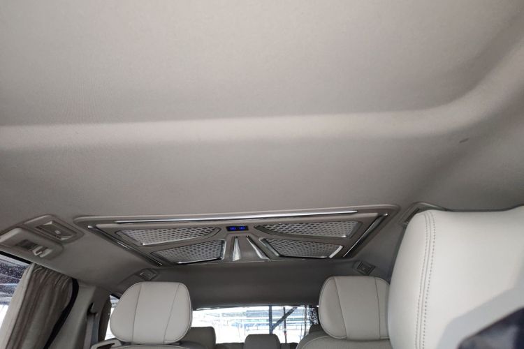 别克GL8 2020款 陆上公务舱 652T 舒适型中控内饰22