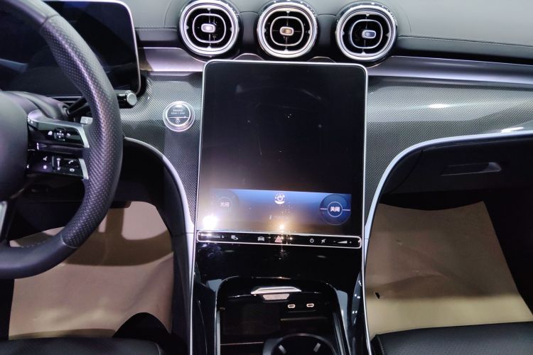 奔驰C级 2023款 改款 C 260 L 皓夜运动版中控内饰16