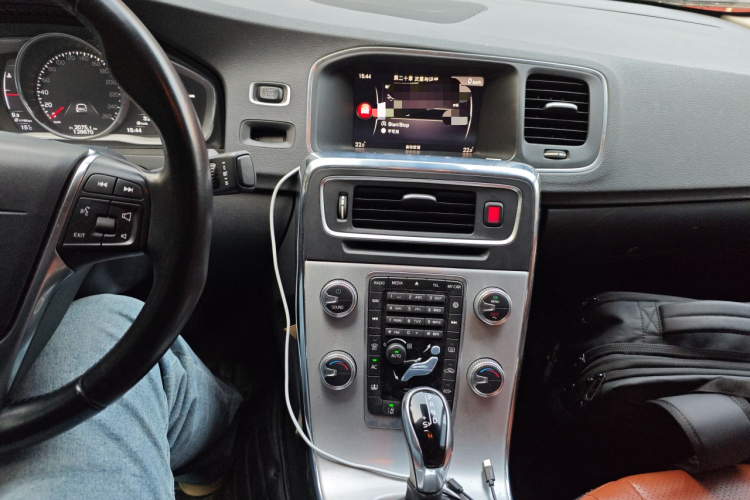 沃尔沃S60 2019款 S60L 改款 T5 智驭菁英版局部细节16