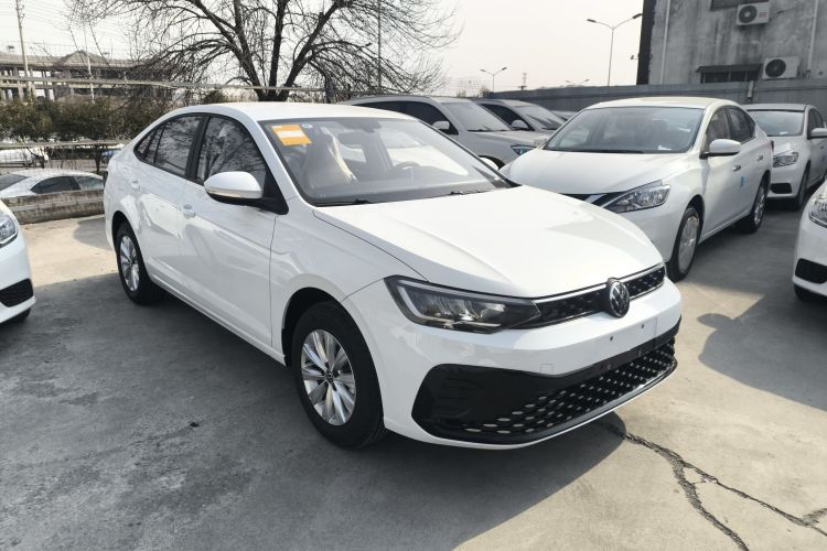 大众 朗逸 2025款 新锐 1.5L 出众新逸版车身外观3