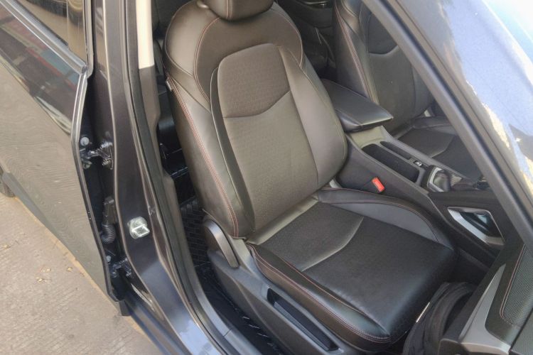 雪佛兰 沃兰多 2020款 轻混 Redline 530T 自动纵享版（5+2款）局部细节41