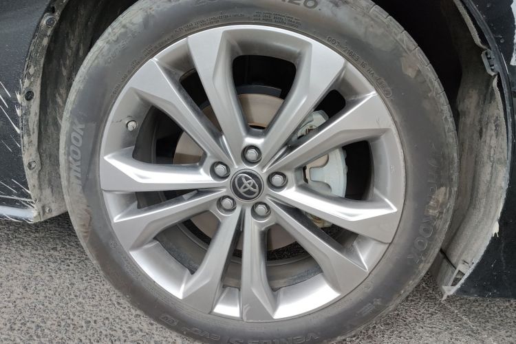 丰田 赛那SIENNA 2021款 2.5L混动 尊贵版车身外观6007