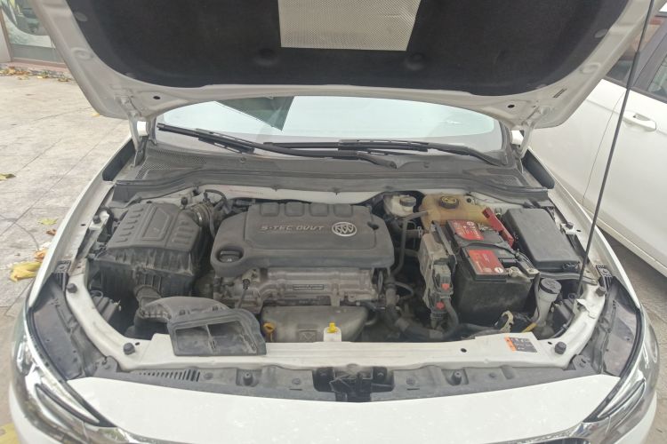 别克 英朗 2021款 改款 典范 1.5L 自动精英型局部细节24