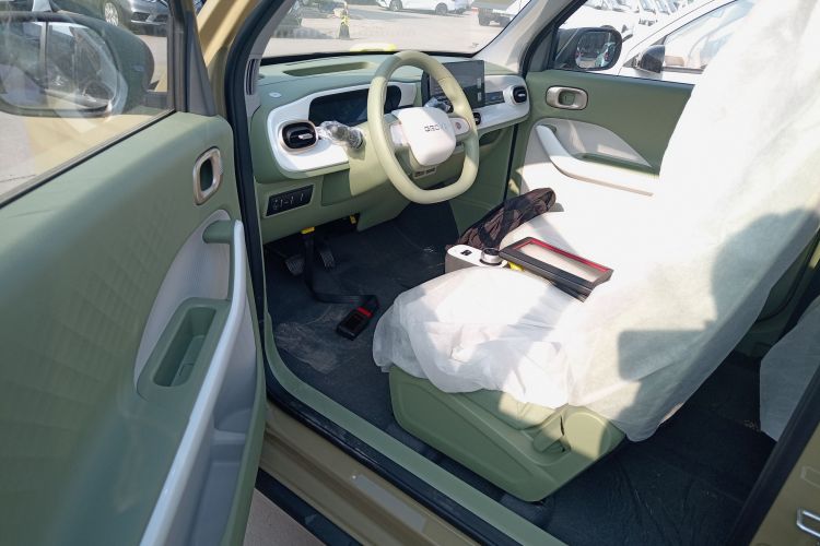 吉利银河 2025款 210km 熊猫骑士局部细节19