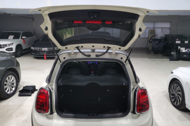 MINI 2018款 1.5T COOPER 经典派局部细节23