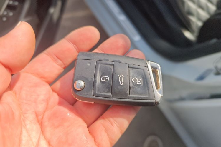 大众 速腾 2023款 300TSI DSG卓越版中控内饰7001