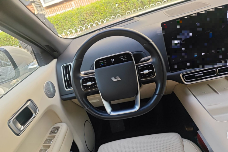 理想汽车 理想L9 2022款 Max中控内饰13