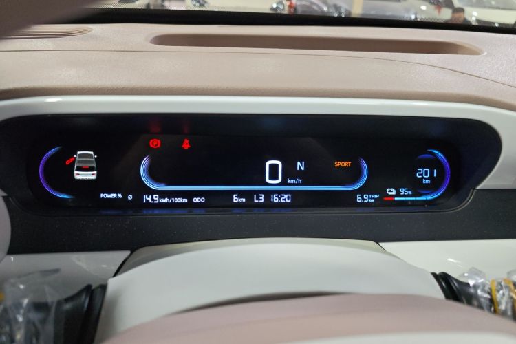 吉利银河 熊猫 2025款 210km 元气熊中控内饰14