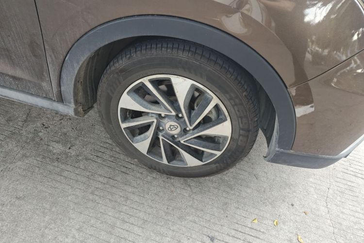 长安欧尚A800 2017款 1.6L 手动标准型车身外观10