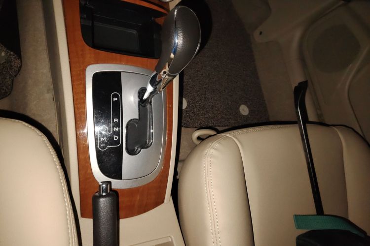 别克 凯越 2013款 1.5L 自动尊享型局部细节18