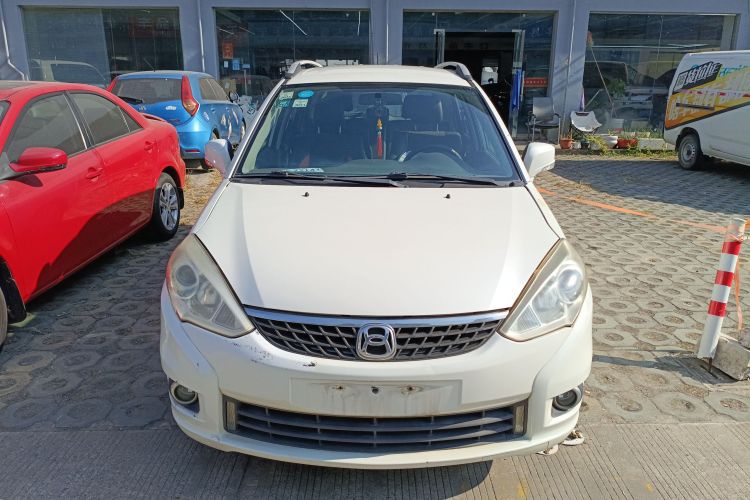 铃木 利亚纳A6 2014款 两厢 1.4L 手动理想型车身外观6001