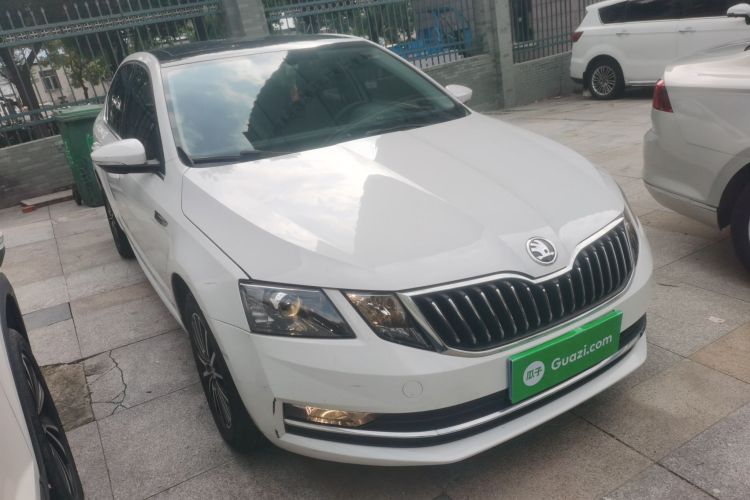 斯柯达 明锐 2019款 TSI230 DSG智行豪华版 国VI车身外观6002