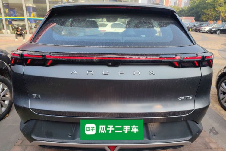ARCFOX极狐 极狐 阿尔法T5(ARCFOX αT5) 2024款 660 MAX车身外观6