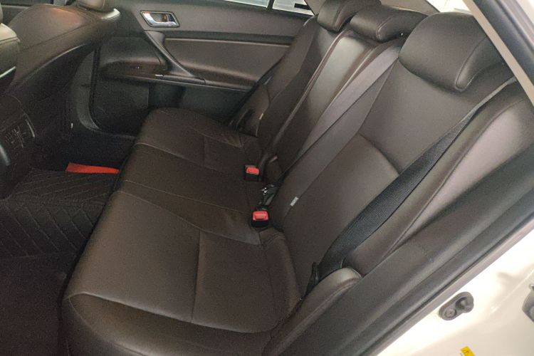 丰田 锐志 2013款 2.5V 菁锐版中控内饰21