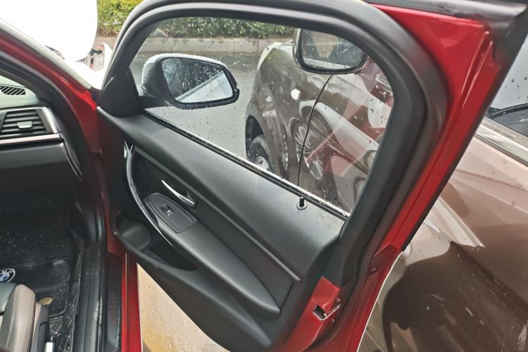 宝马3系 2018款 320Li 时尚型中控内饰7005