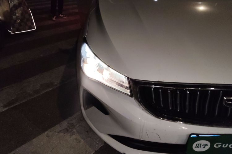 吉利汽车 帝豪 2023款 第4代冠军版 1.5L CVT豪华型车身外观8