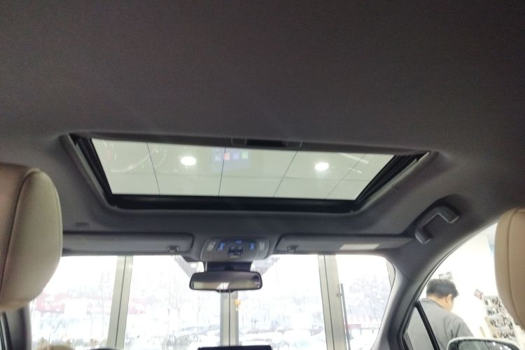 丰田 赛那SIENNA 2021款 2.5L混动 豪华版局部细节22