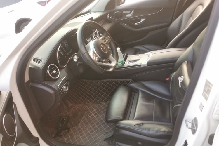 奔驰C级 2020款 改款 C 260 L 运动版中控内饰19