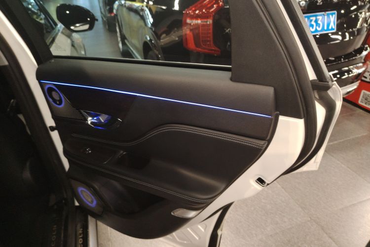 林肯 冒险家 2021款 2.0T 两驱尊享版中控内饰7003