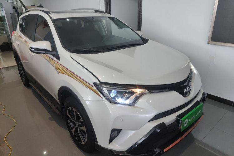 丰田 RAV4荣放 2019款 2.0L CVT两驱先锋版 国V车身外观3